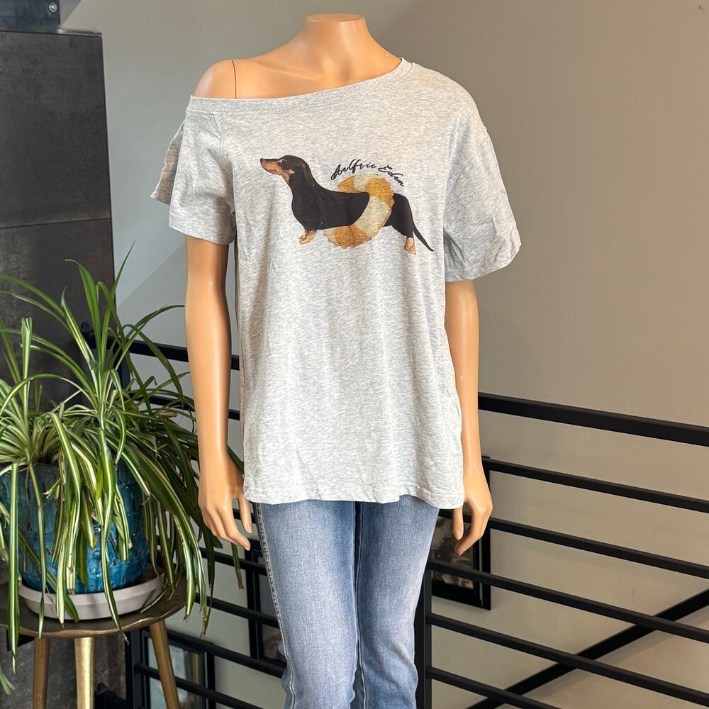 NWT Aelfric Eden Dachshund Off The Shoulder Graphic Tee Grey Size S - Picture 2 of 13